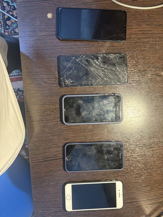 Продам телефоны