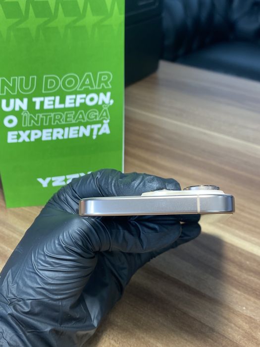 iPhone 16 Pro / 256 GB / Sănătate baterie 92% / Ca nou