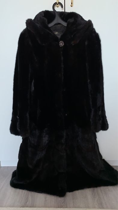 Шуба продам в хорошем состоянии