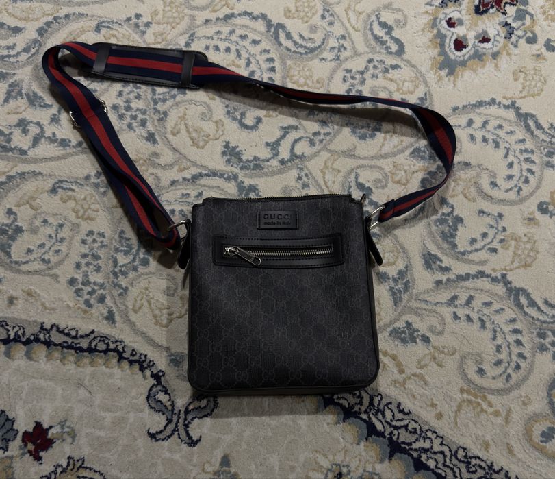 Продам барсетку Gucci
