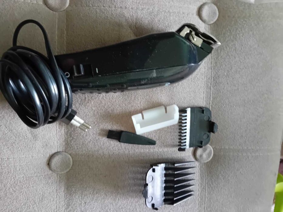 Машинка за подстригване ,електрическа на 220 V