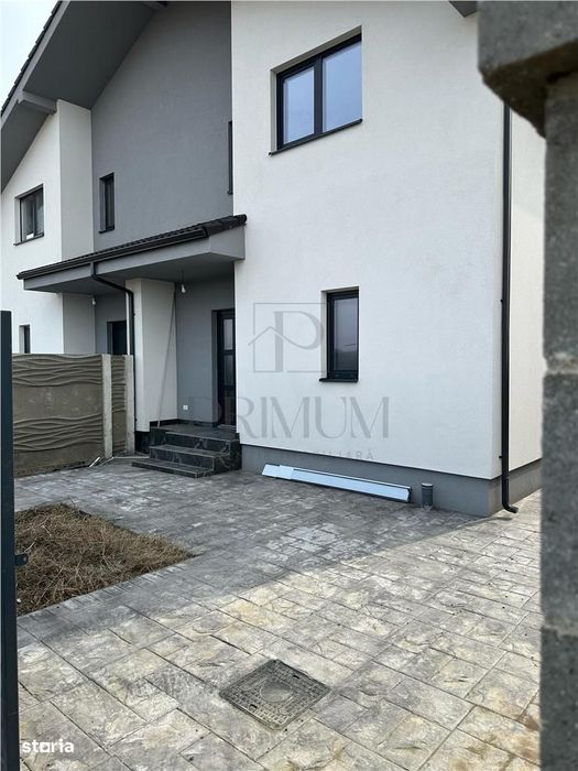 Duplex de calitate – proiect modern – într-o comunitate în formare  -