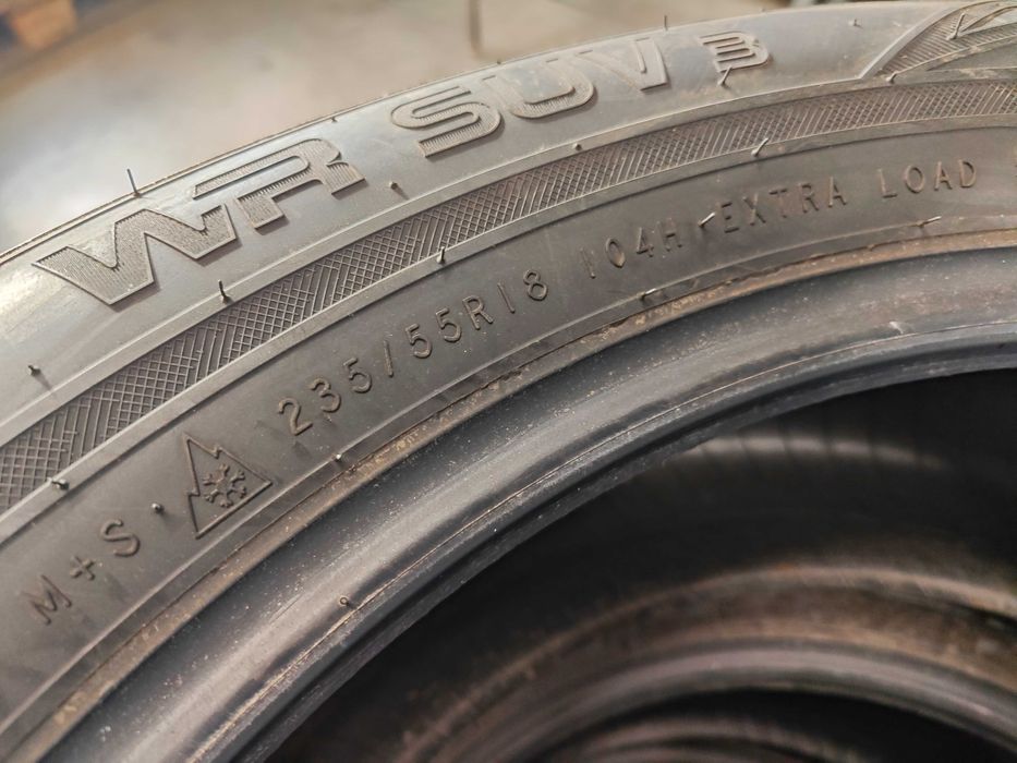 4бр.зимни гуми 235/55/18 Nokian