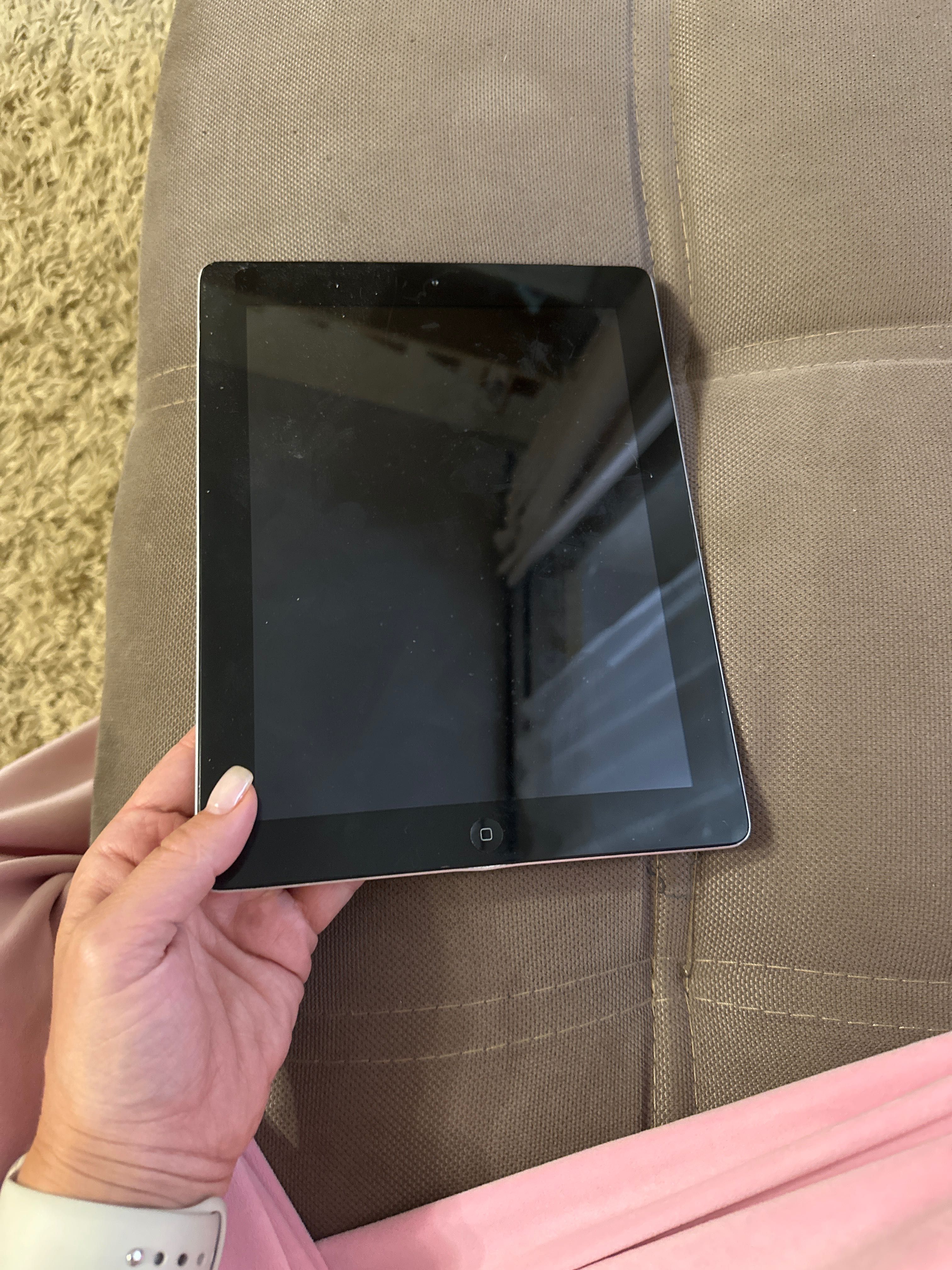 Продам айпад 1 Ipad 1
