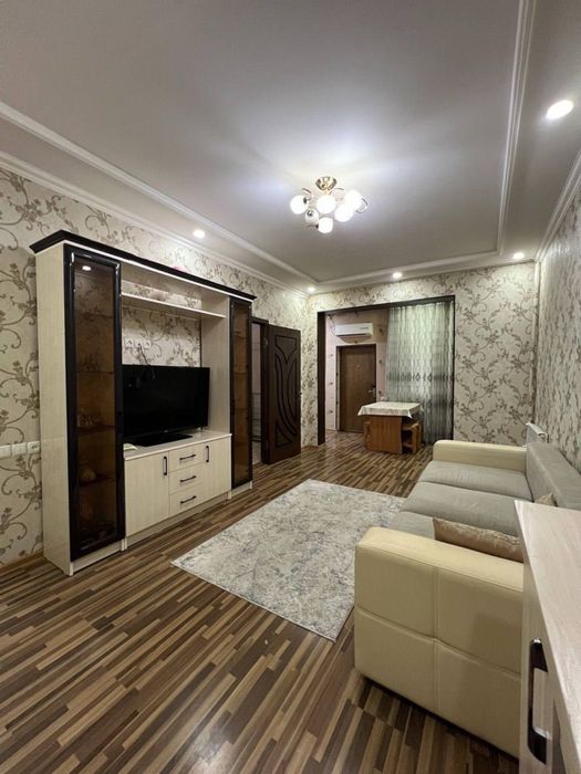 1в2/1/4 Мирзоулугбекский рн,ТТЗ-1,210 школа,Диадора,38 м2,с подвалом