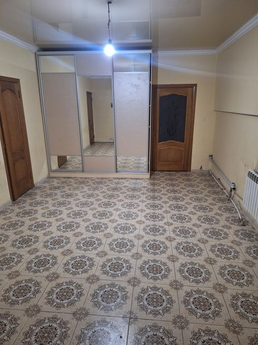 Сдаю квартиру  Частный дом на первом этаже