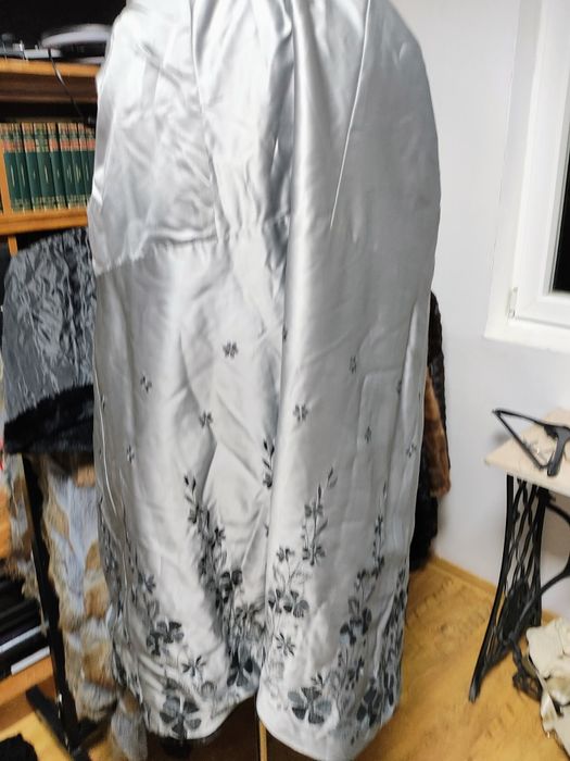 Haina din blana naturala