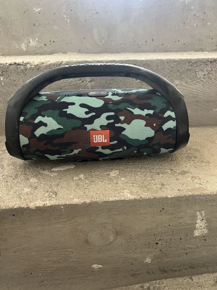 Jbl boombox пеплика