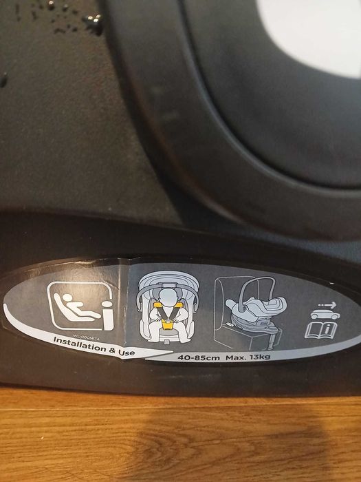 Детско столче за кола Joie (до 13 кг) и Isofix база