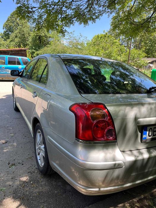 Тойота Авенсис 2.2 d4d