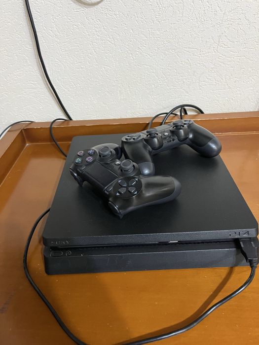 Ps4 на 1 терабайт год в использований до марта месяца подписка deluxe