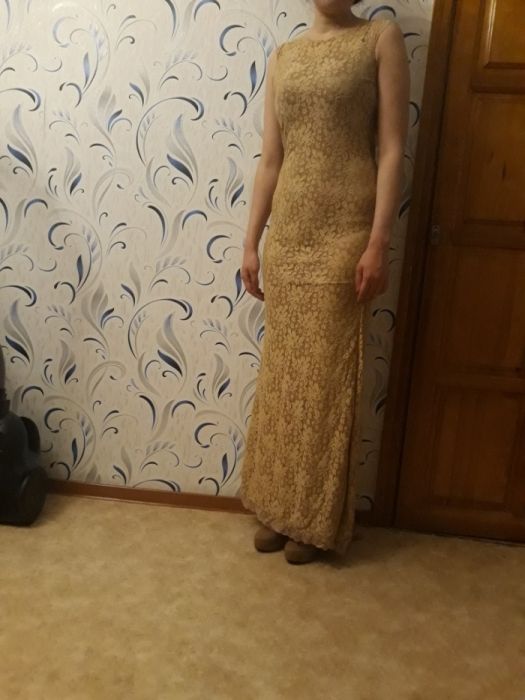 Вечернее платье со шлейфом