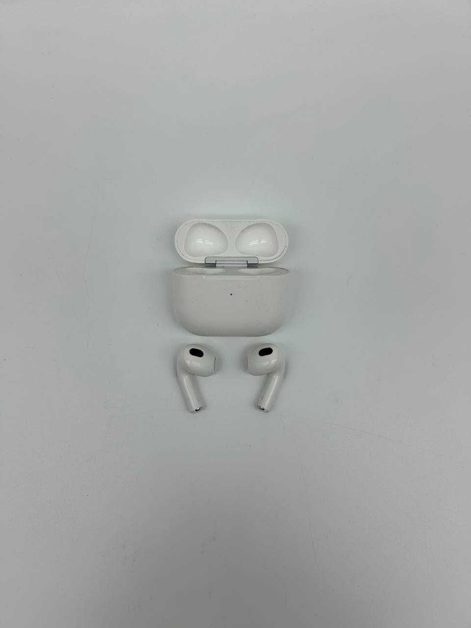 Apple AirPods (3rd Gen)