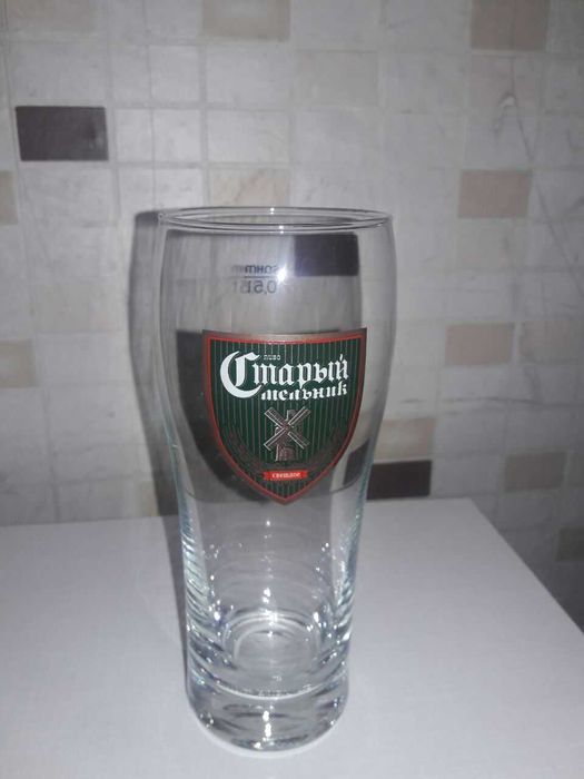 Продается    " Стары  мельник"   ,  "эфес"    фужеры