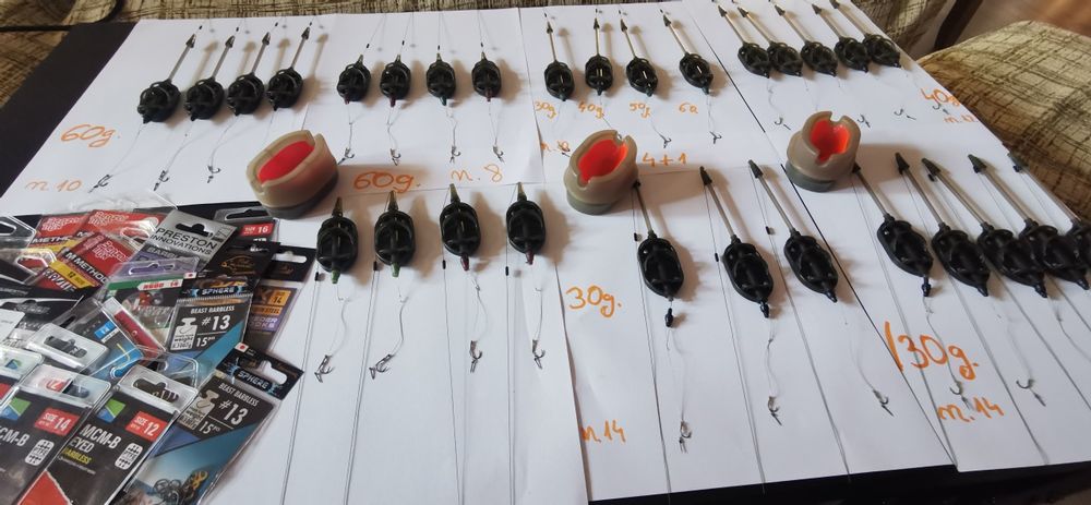 Vând monturi feeder tip Preston