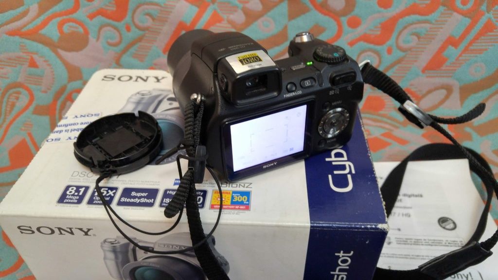 Camera digitală Sony Cyber-shot DSC-H7. Stare perfectă. Că și nouă.
