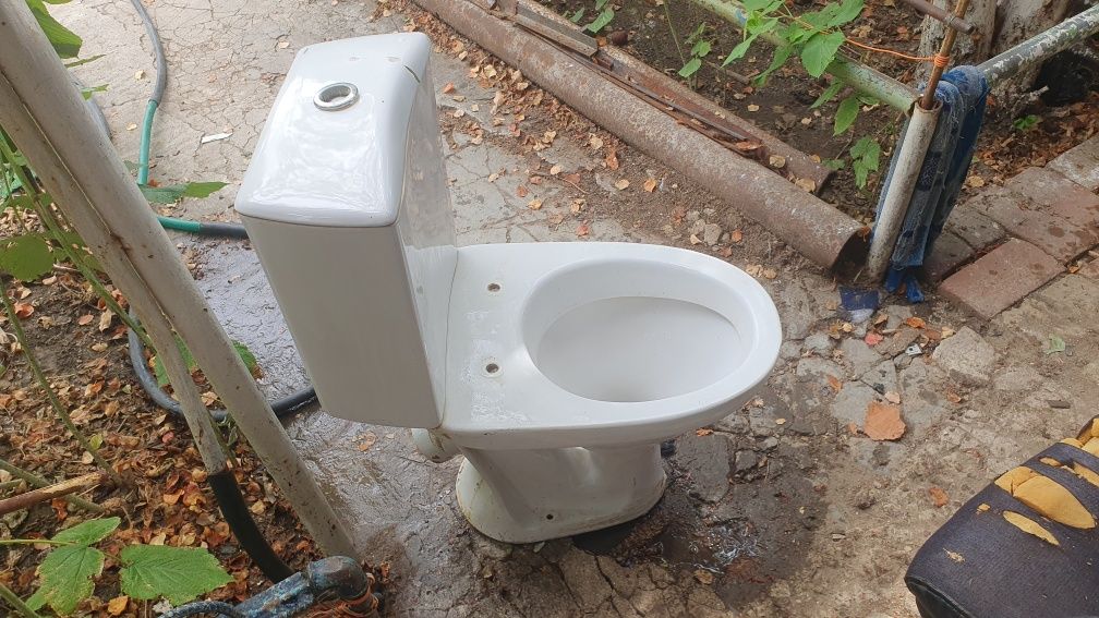 Продается УНИТАЗ
