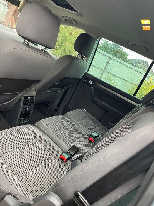 Volkswagen Toran 1.6 FSI Trapă crlig inpecabil