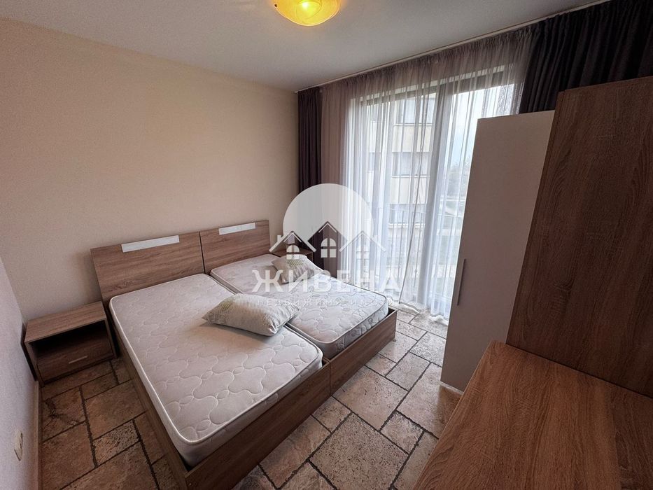 Продава обзаведен 3-стаен апартамент, с.Топола