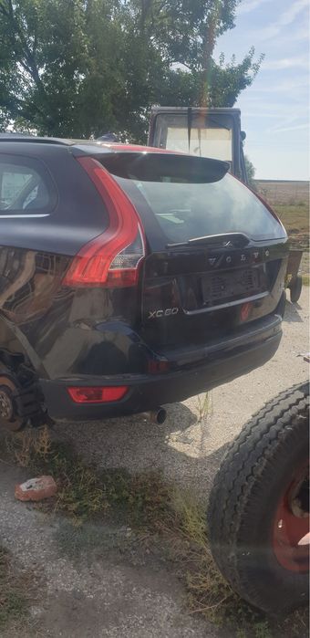 Пета врата за volvo xc60 багажник