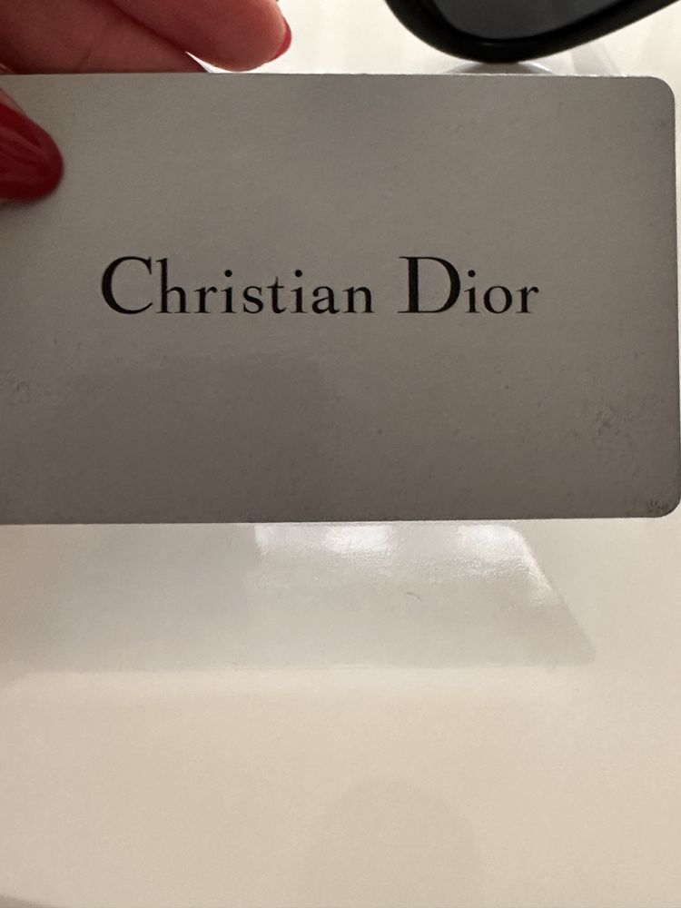 слънчеви очила Christian Dior последно намаление 480лв