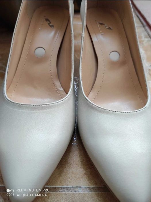 Pantofi de dama eleganti