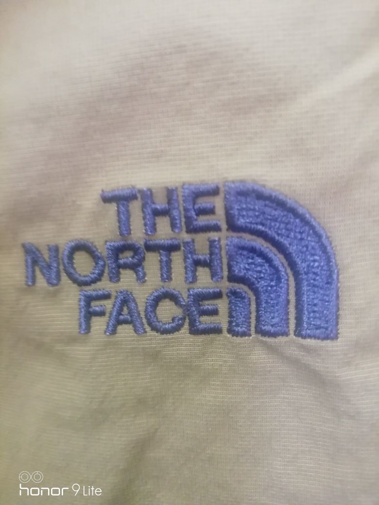 Туристически панталон The north face 36 номер (L-XL) нов