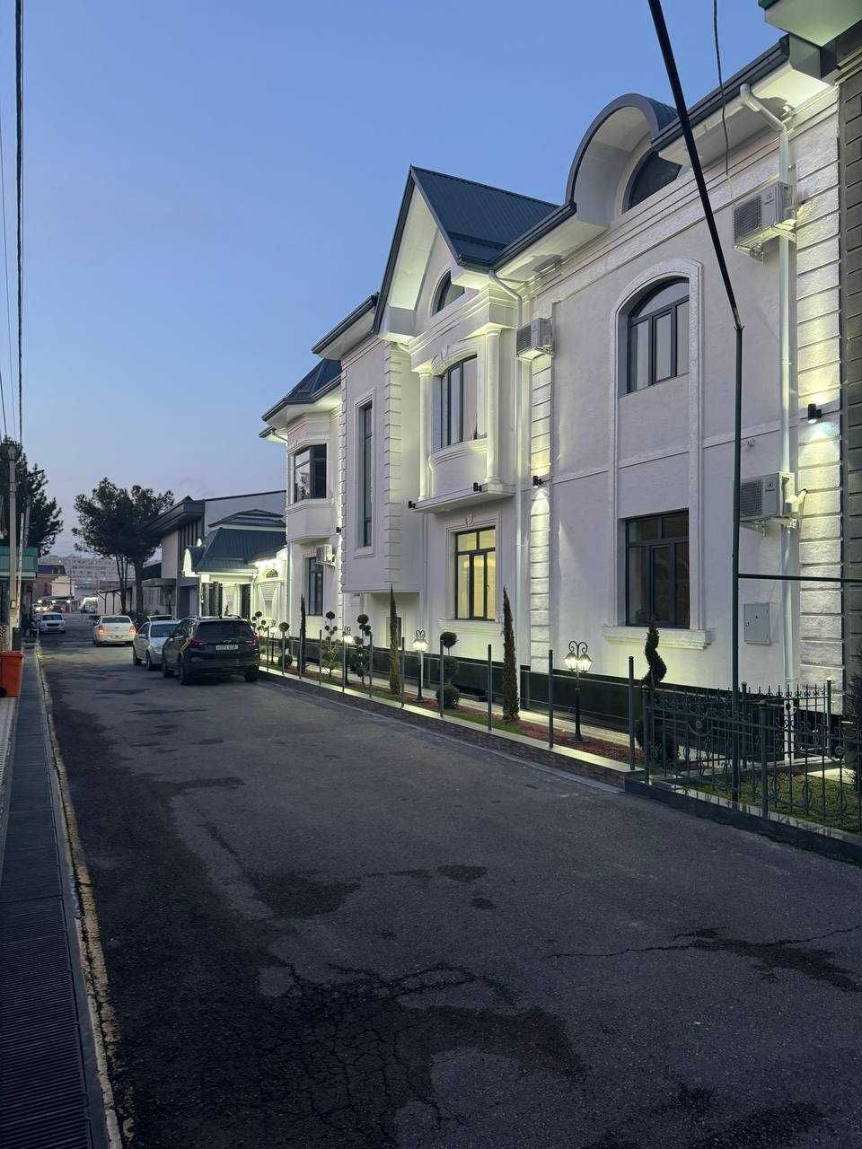 Продается новый Евро Дом  
Мирзо-улугбкеский район 
Амир Тимур Махалля