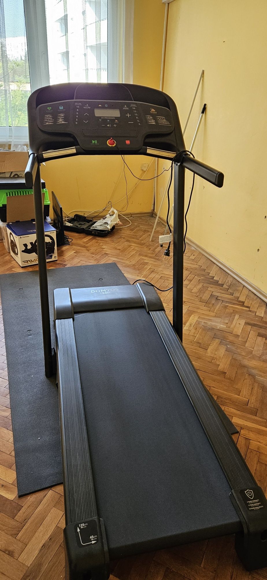 DOMYOS T540C Фитнес бягаща пътека