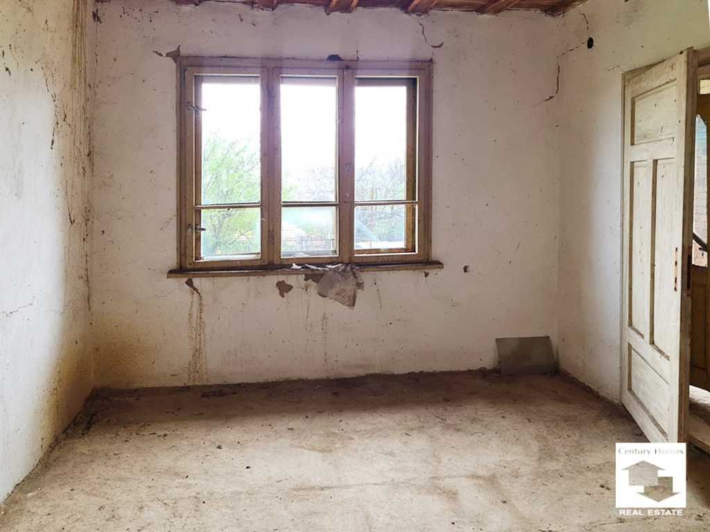 145294 Двуетажна къща с четири спални в с. Масларево