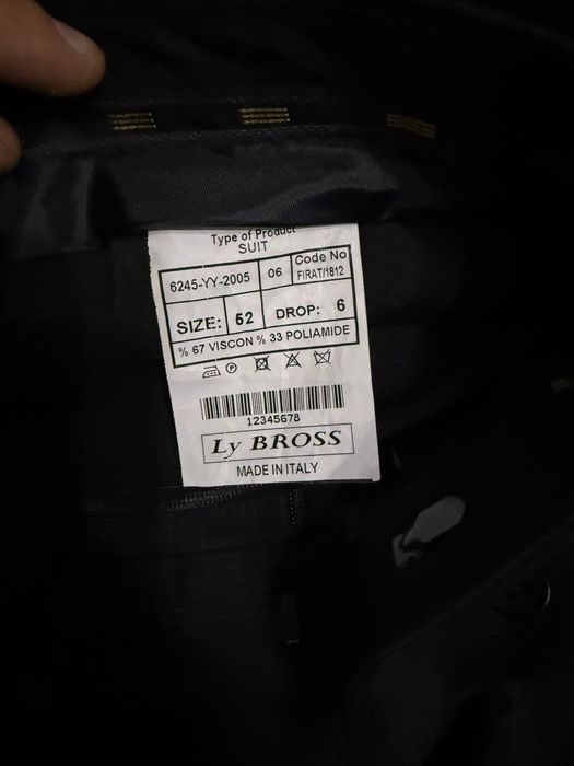 Продам костьюм новый