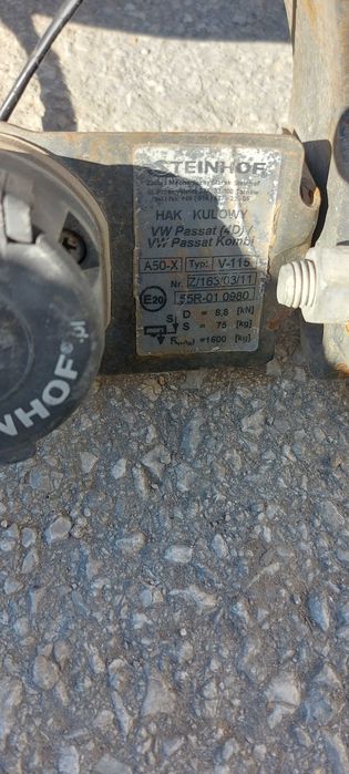 Теглич за Пасат б5 напълно оборудван за монтаж