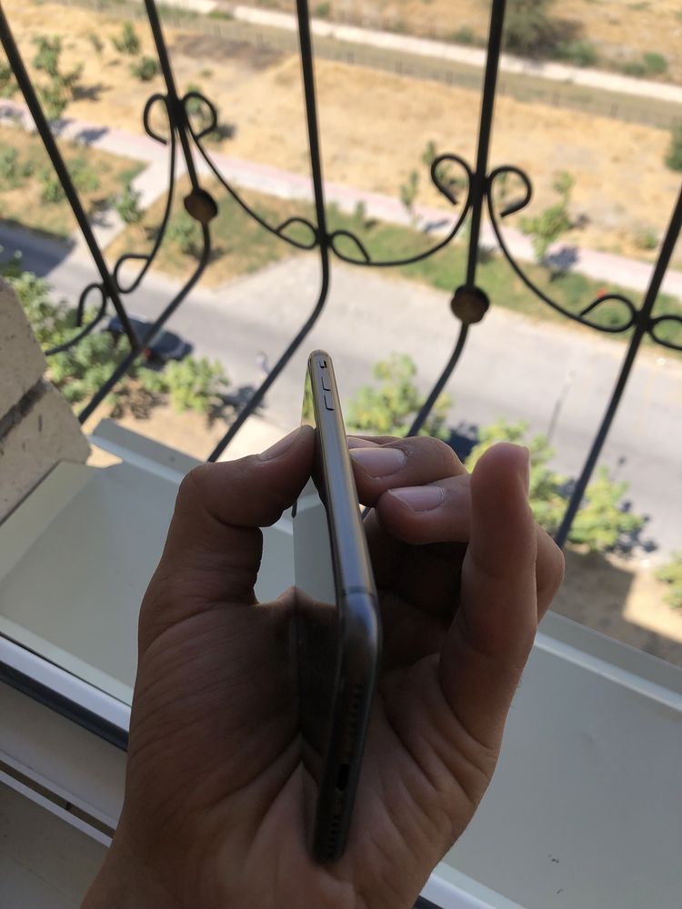 iphone 8 64gb yaxw sostayaniya