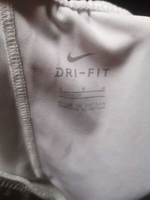 Pantaloni Nike. Livrarea gratuita