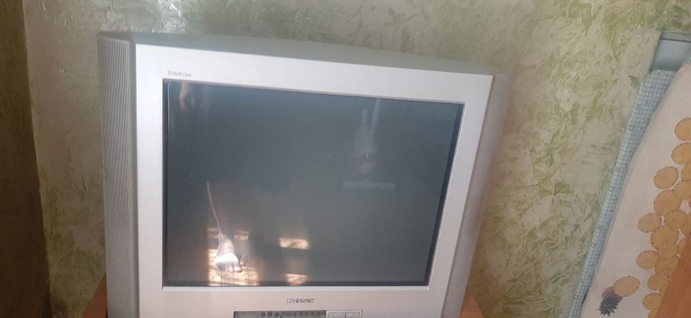 Продам телевизор