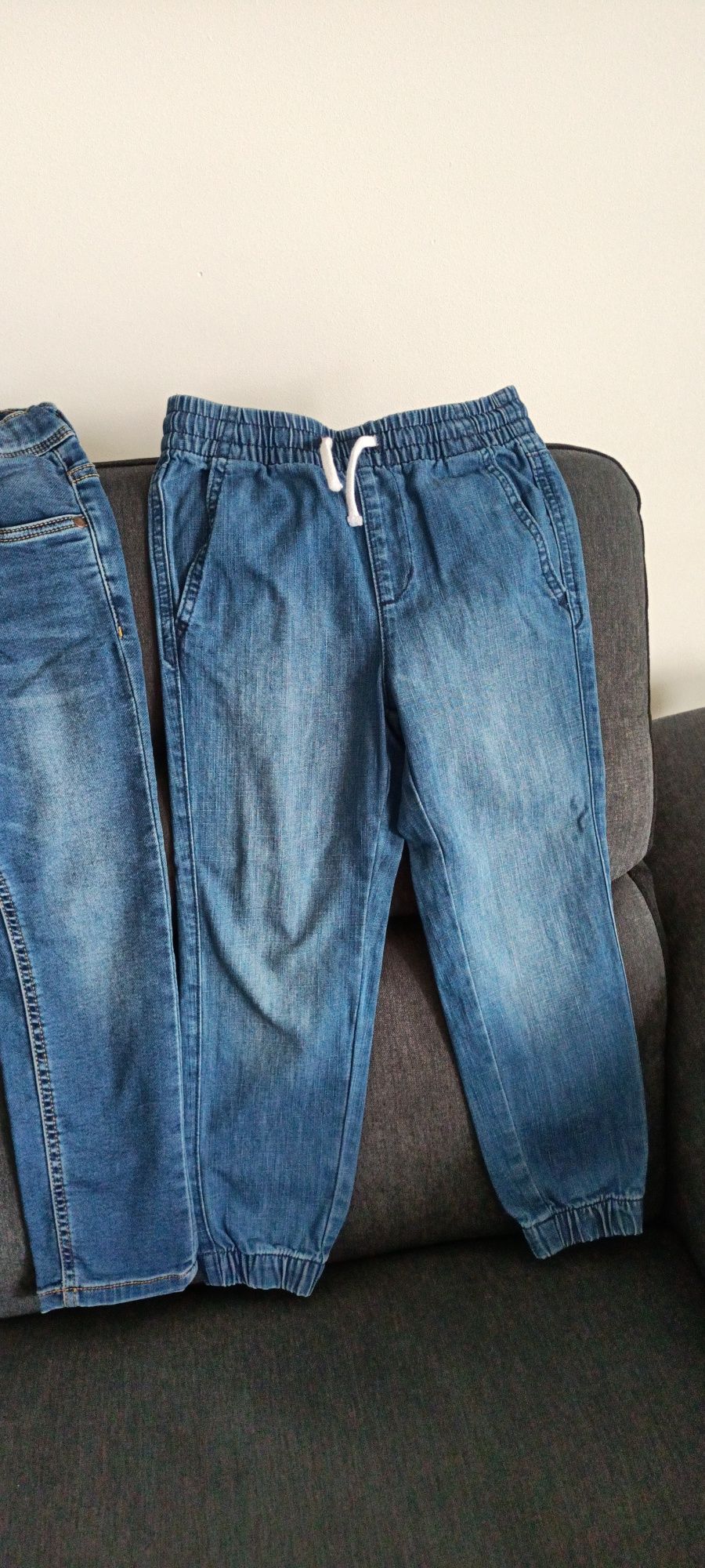 Pantaloni jeans pentru băieți