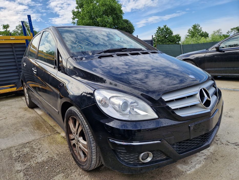 Dezmembrez piese Mercedes B class w245 facelift B150 benzina automat