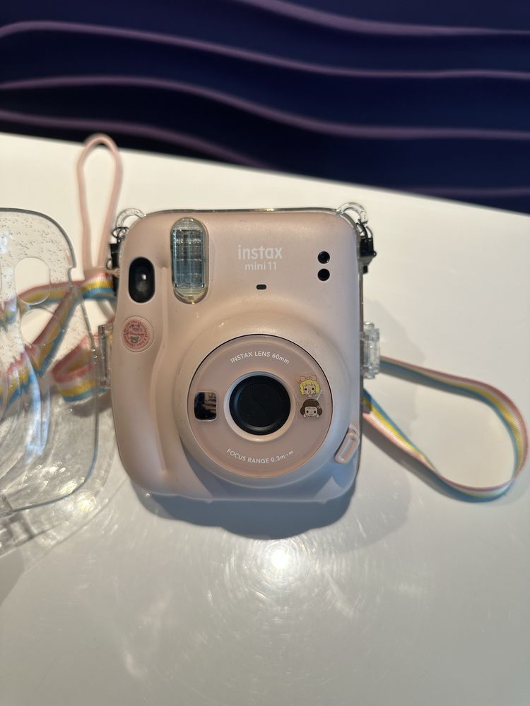 Полароид Instax Mini 11 розовый, чехол в подарок