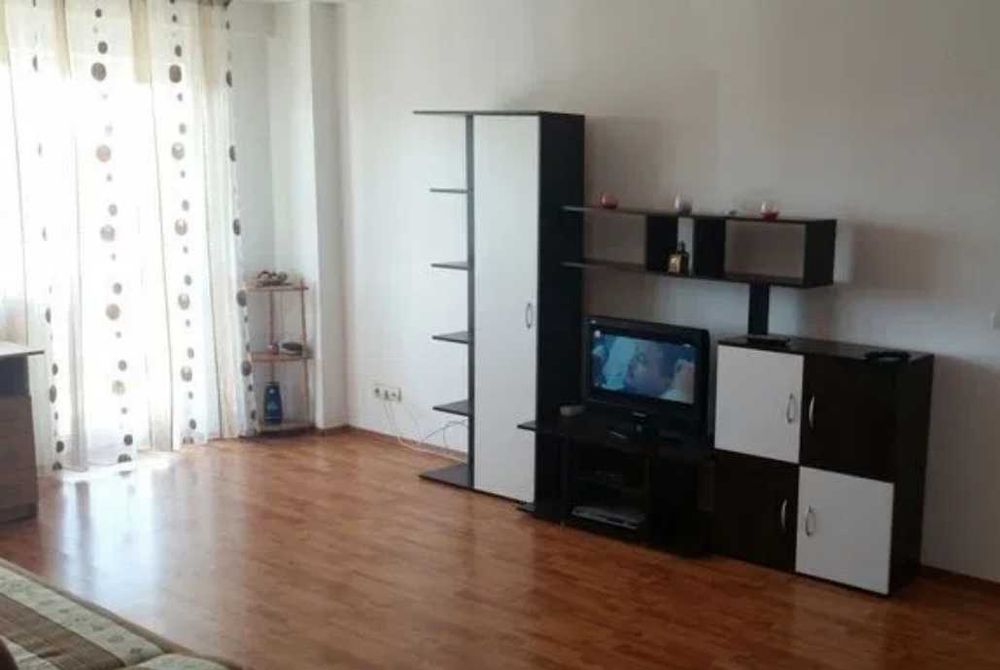 Дава се под наем Двустаен апартамент в Пловдив, Гагарин - 60 кв.м за 229.5 € - Снимка #2