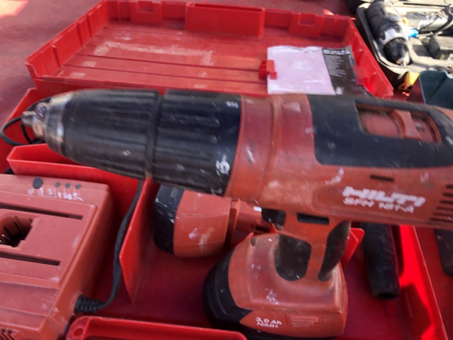 De vanzare filetanta pe acumulator Hilti