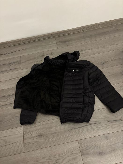 Geacă Nike bărbați inblanita!