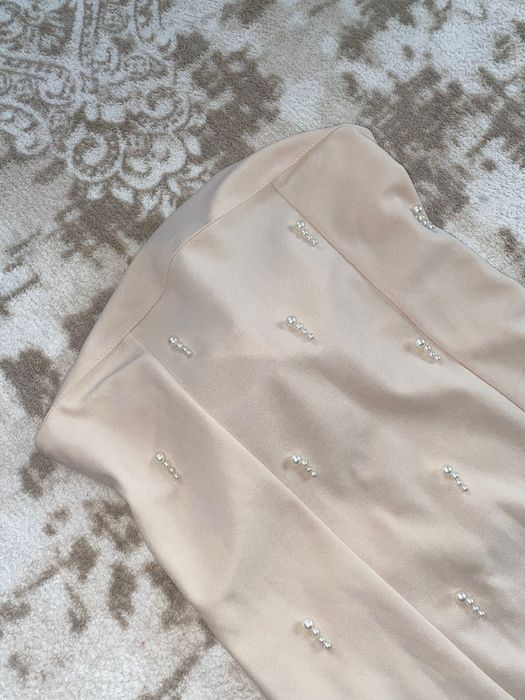 Продавам официлна рокля