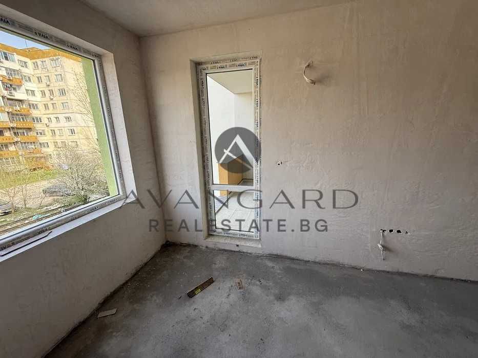 Продава се Двустаен апартамент в Пловдив, Остромила - 64 кв.м за 1124 €/кв.м - Снимка #1