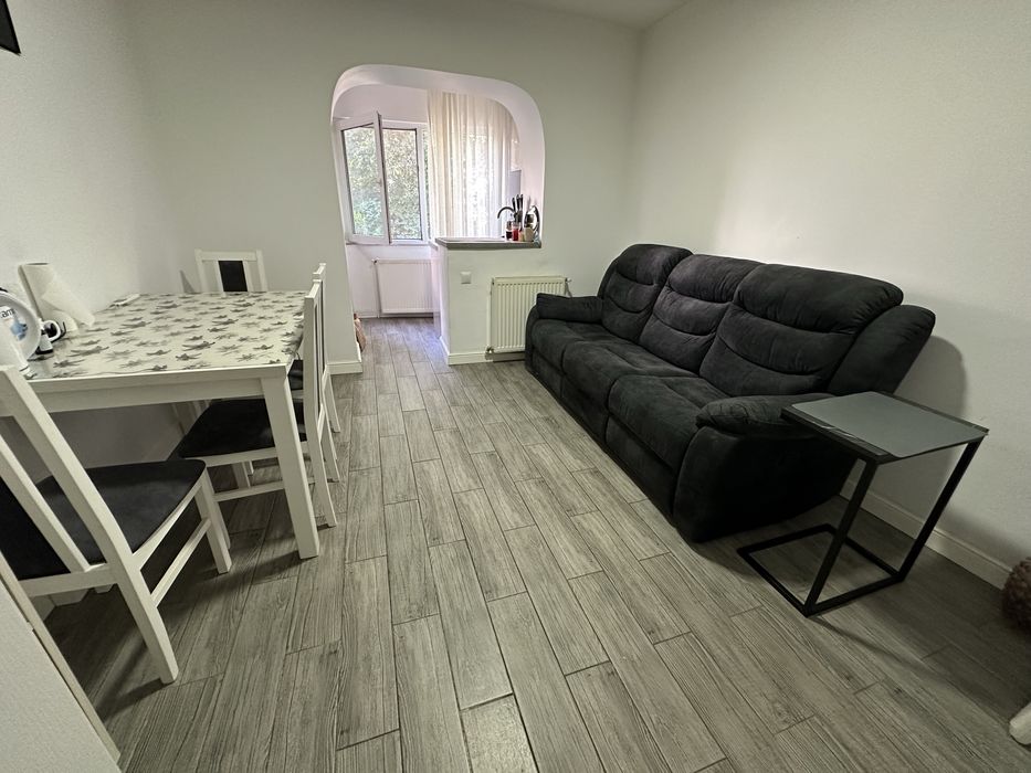 De vanzare aparament 2 camere Medgidia