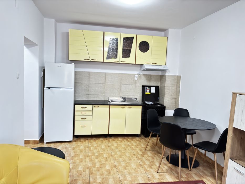 Inchirerz ap 2 camere  zona Far!