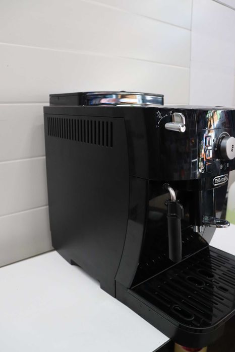 De'Longhi Magnifica S ECAM11, Автоматична кафемашина 1450W