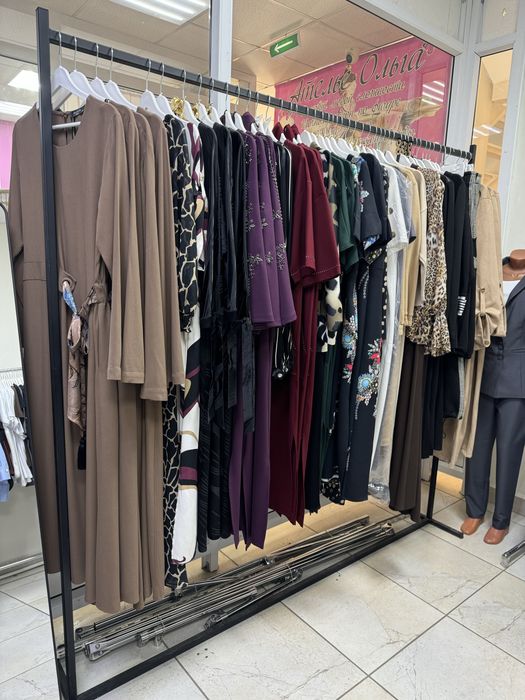 Рейлы, вешала, манекены, кранштейны