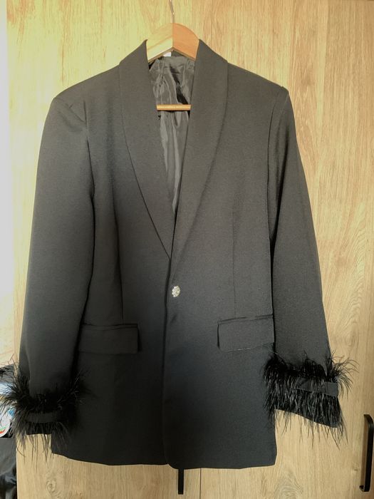 Черно сако с пера Хс