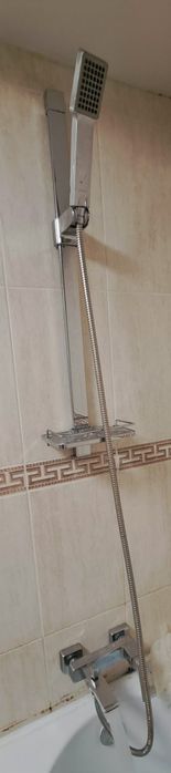 Baterie Nobless pentru cada + suport dush