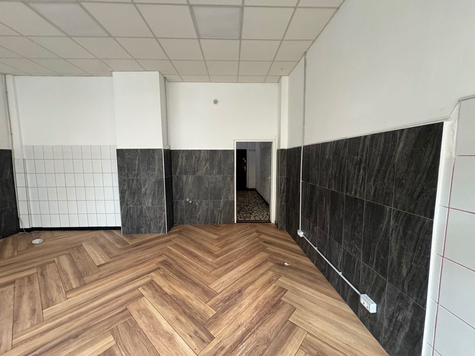 Închiriez spațiu comercial